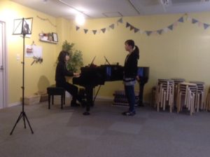 ピアノ伴奏で歌ってきました♪